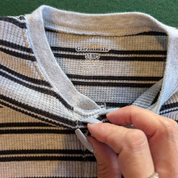 Bundle Boy's Henley Thermal Long Sleeve Shirts 5T 💙 - Picture 5 of 7